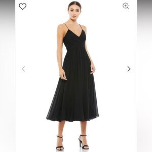 Ruched V-neck Midi Dress by Mac Duggal size 4